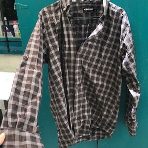 Men’s button up plaid shirt